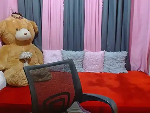 Snapshot of xxSexyBitch69xx chatting on October 24, 2025, 10:22 am xxSexyBitch69xx online show from October 24, 2025, 10:22 am