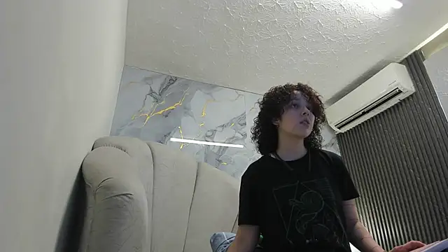 Katemoss70 online show from March 2, 2025, 12:11 pm