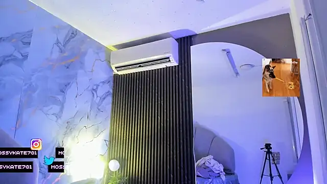 Katemoss70 online show from September 21, 2025, 12:40 pm