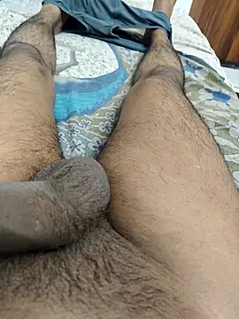 Snapshot of Aaryans69 chatting on September 12, 2025, 12:11 am Aaryans69 online show from September 12, 2025, 12:11 am