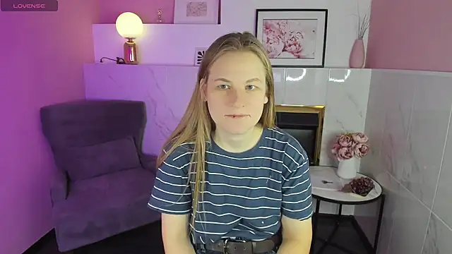 Snapshot of JadeSoft chatting on January 11, 2025, 7:38 pm JadeSoft online show from January 11, 2025, 7:38 pm