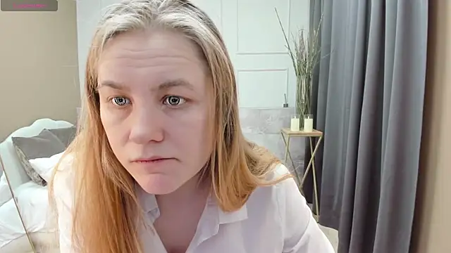 Snapshot of JadeSoft chatting on January 22, 2025, 8:59 pm JadeSoft online show from January 22, 2025, 8:59 pm