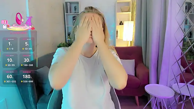 Snapshot of JadeSoft chatting on September 19, 2025, 8:31 pm JadeSoft online show from September 19, 2025, 8:31 pm