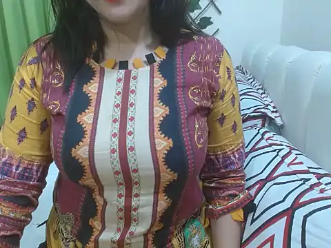 Snapshot of Lovelywife786 chatting on December 6, 2024, 5:55 pm Lovelywife786 online show from December 6, 2024, 5:55 pm