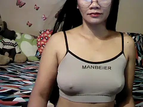Snapshot of Mia_Rein chatting on March 7, 2025, 1:09 am Mia Rein online show from March 7, 2025, 1:09 am