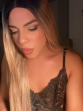 Snapshot of Valery__mt chatting on January 12, 2025, 11:58 pm Valery  mt online show from January 12, 2025, 11:58 pm