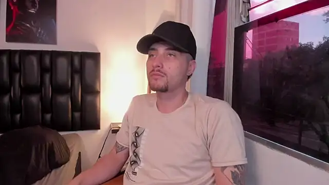 Pleasure Vibes23 online show from January 21, 2025, 9:15 pm