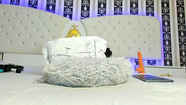 Snapshot of Aidasina chatting on February 8, 2025, 2:26 am Aidasina online show from February 8, 2025, 2:26 am