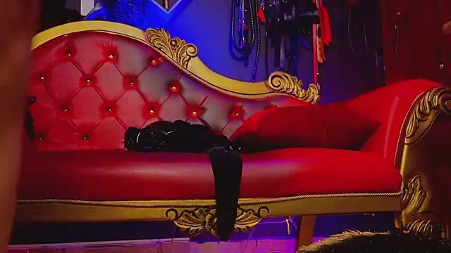 PerlaDivaio online show from January 11, 2025, 1:01 pm