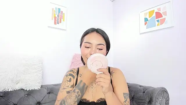 Snapshot of miss_soffi_ chatting on November 5, 2025, 6:41 pm miss soffi online show from November 5, 2025, 6:41 pm