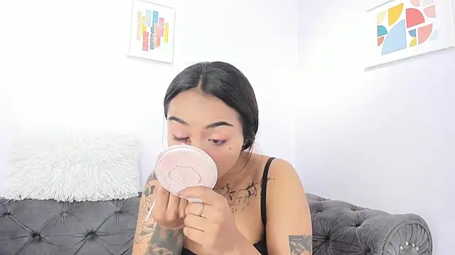 Snapshot of miss_soffi_ chatting on November 10, 2025, 12:15 pm miss soffi online show from November 10, 2025, 12:15 pm