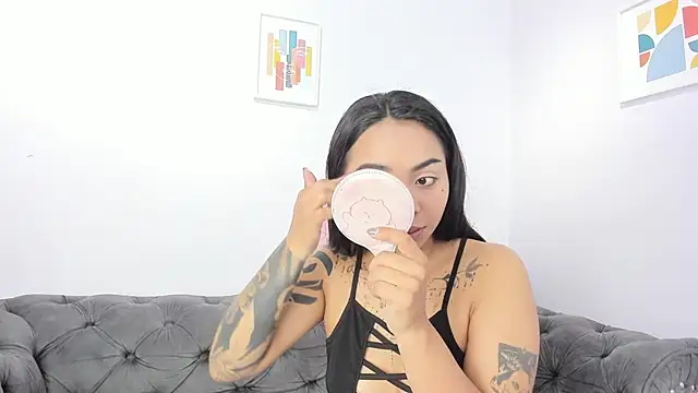 Snapshot of miss_soffi_ chatting on November 15, 2025, 12:23 pm miss soffi online show from November 15, 2025, 12:23 pm