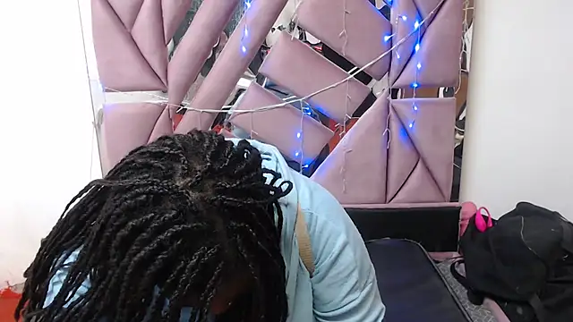 morenahott1 online show from February 19, 2025, 11:38 am