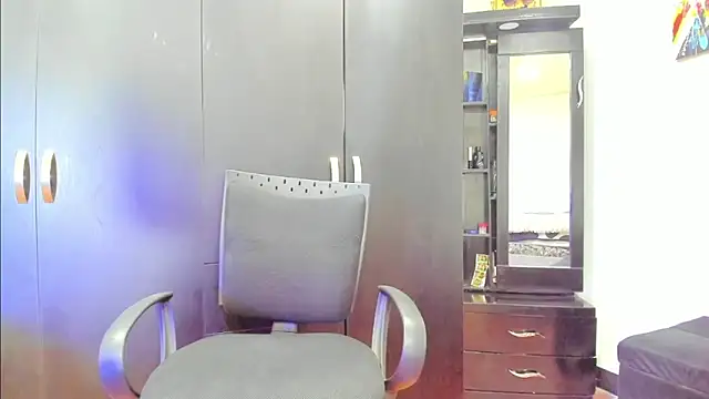 Candy And Andy  online show from March 19, 2025, 4:55 pm