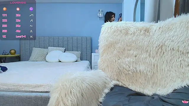 Snapshot of Anna_Lewis chatting on October 23, 2025, 7:12 pm Anna Lewis online show from October 23, 2025, 7:12 pm