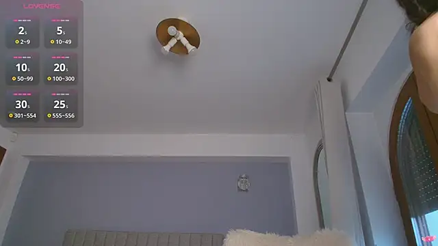 Snapshot of Anna_Lewis chatting on November 17, 2025, 7:14 am Anna Lewis online show from November 17, 2025, 7:14 am