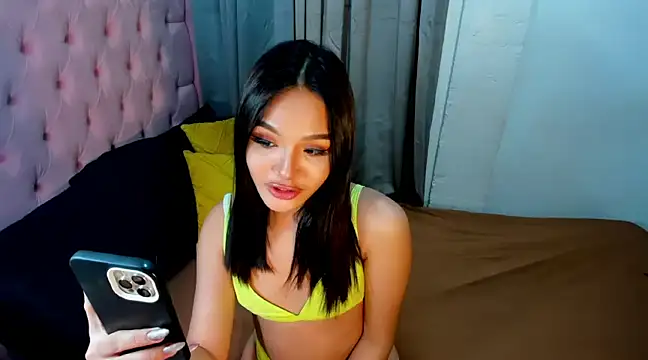 Snapshot of Arkangelxx chatting on December 21, 2024, 8:39 am Arkangelxx online show from December 21, 2024, 8:39 am