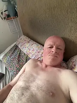 Snapshot of locallad88 chatting on October 10, 2025, 1:54 pm locallad88 online show from October 10, 2025, 1:54 pm