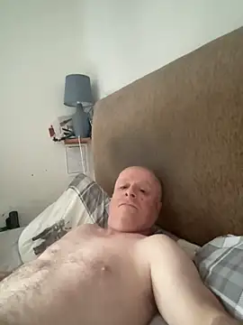 Snapshot of locallad88 chatting on October 31, 2025, 7:53 am locallad88 online show from October 31, 2025, 7:53 am