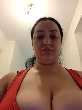 Snapshot of mihaelaa chatting on September 25, 2025, 3:49 pm mihaelaa online show from September 25, 2025, 3:49 pm