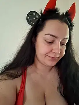 Snapshot of mihaelaa chatting on October 15, 2025, 12:16 pm mihaelaa online show from October 15, 2025, 12:16 pm