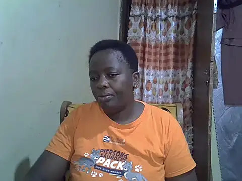 Snapshot of Ebonyceline chatting on October 28, 2025, 4:16 am Ebonyceline online show from October 28, 2025, 4:16 am