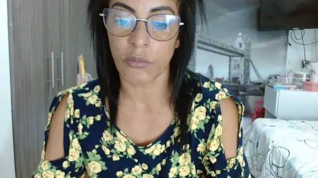 kateleyagrey online show from February 8, 2025, 11:02 pm