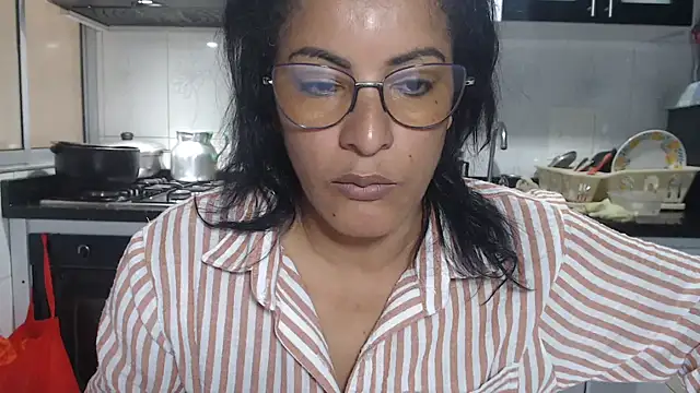 kateleyagrey online show from October 3, 2025, 6:27 pm