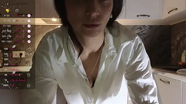 Alice Wonders online show from September 19, 2025, 7:36 pm