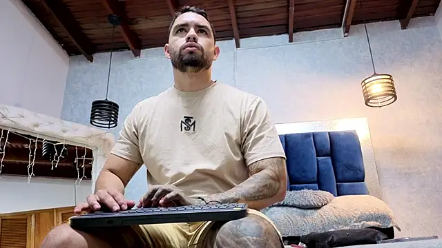 Snapshot of matteosantos chatting on November 28, 2025, 9:17 pm matteosantos online show from November 28, 2025, 9:17 pm