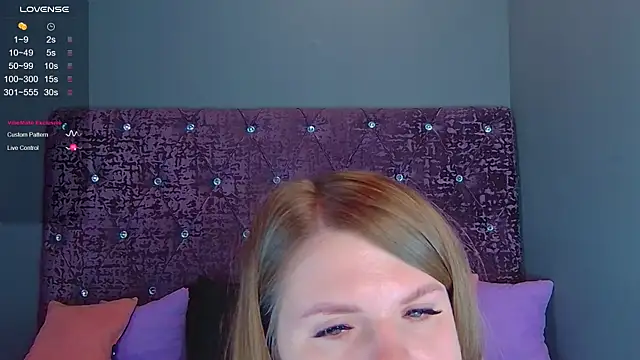 Snapshot of NoraBigAss chatting on December 22, 2024, 11:31 pm NoraBigAss online show from December 22, 2024, 11:31 pm