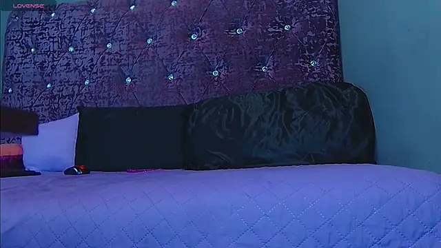 Snapshot of NoraBigAss chatting on January 6, 2025, 4:04 am NoraBigAss online show from January 6, 2025, 4:04 am