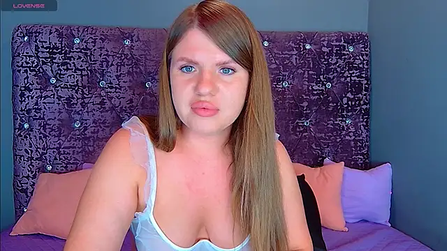 Snapshot of NoraBigAss chatting on February 11, 2025, 10:18 pm NoraBigAss online show from February 11, 2025, 10:18 pm