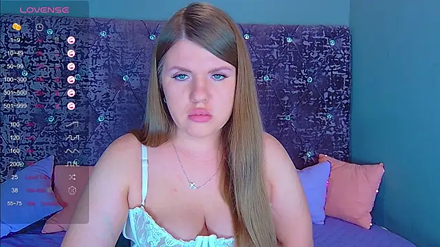 Snapshot of NoraBigAss chatting on March 7, 2025, 1:53 am NoraBigAss online show from March 7, 2025, 1:53 am