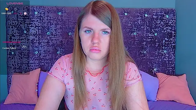 Snapshot of NoraBigAss chatting on March 13, 2025, 1:21 am NoraBigAss online show from March 13, 2025, 1:21 am