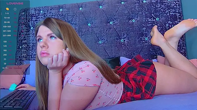 Snapshot of NoraBigAss chatting on March 21, 2025, 2:50 am NoraBigAss online show from March 21, 2025, 2:50 am