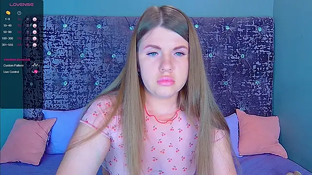 Snapshot of NoraBigAss chatting on March 21, 2025, 5:54 am NoraBigAss online show from March 21, 2025, 5:54 am