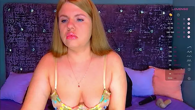 Snapshot of NoraBigAss chatting on September 14, 2025, 1:27 am NoraBigAss online show from September 14, 2025, 1:27 am