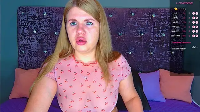 Snapshot of NoraBigAss chatting on September 29, 2025, 1:55 am NoraBigAss online show from September 29, 2025, 1:55 am