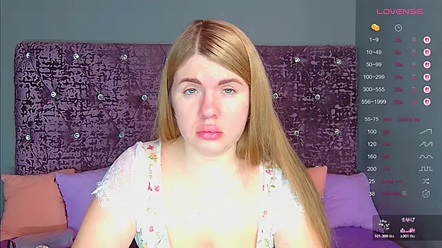 Snapshot of NoraBigAss chatting on November 26, 2025, 1:28 am NoraBigAss online show from November 26, 2025, 1:28 am