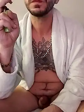 LoGaNfree88 online show from March 1, 2025, 7:37 pm