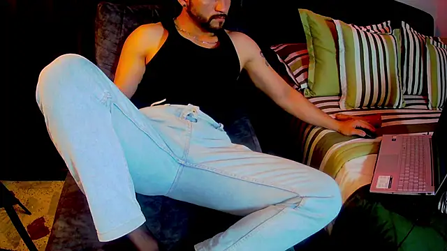 Snapshot of _DANTE_BIGASS chatting on December 11, 2024, 11:32 pm DANTE BIGASS online show from December 11, 2024, 11:32 pm
