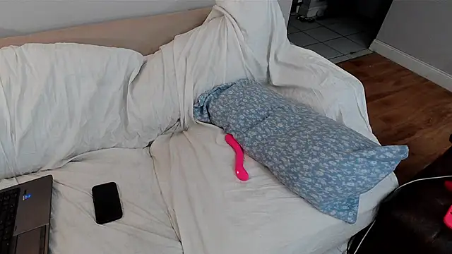 EmoDream1998 online show from January 24, 2025, 9:26 pm