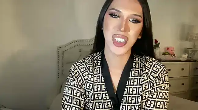 Ts glamxxxx online show from February 26, 2025, 10:47 am