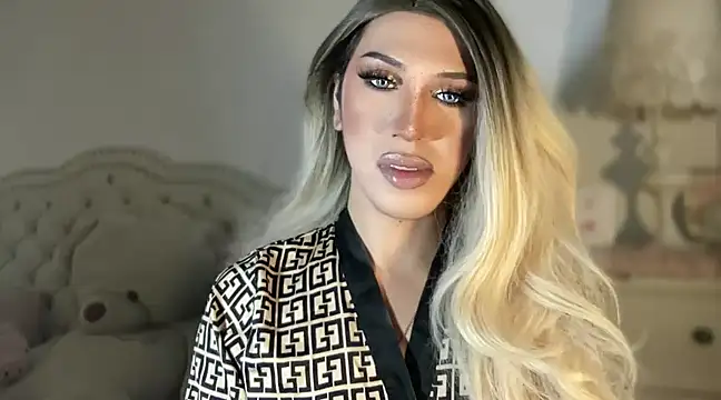 Ts glamxxxx online show from March 5, 2025, 3:40 am