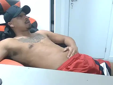 Juninho10c online show from November 12, 2025, 1:17 am