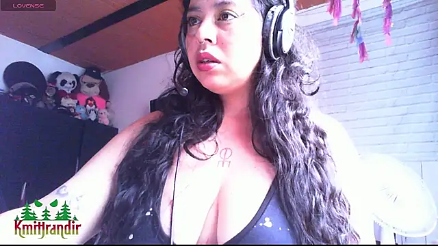 Snapshot of kmithrandir_ chatting on January 25, 2025, 9:25 pm kmithrandir online show from January 25, 2025, 9:25 pm
