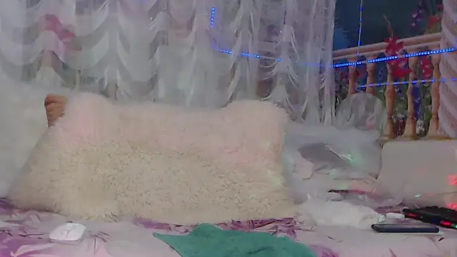 Snapshot of NightOrhideya chatting on February 21, 2025, 9:02 am NightOrhideya online show from February 21, 2025, 9:02 am