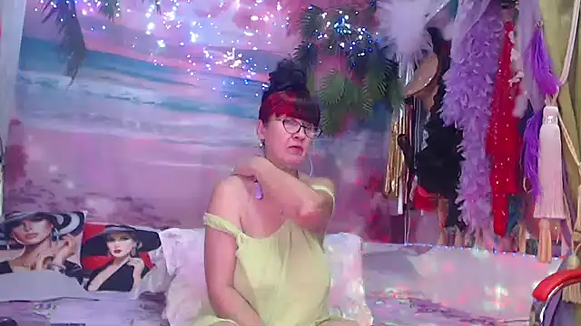 Snapshot of NightOrhideya chatting on September 22, 2025, 9:00 am NightOrhideya online show from September 22, 2025, 9:00 am