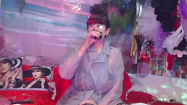 Snapshot of NightOrhideya chatting on October 12, 2025, 10:47 am NightOrhideya online show from October 12, 2025, 10:47 am